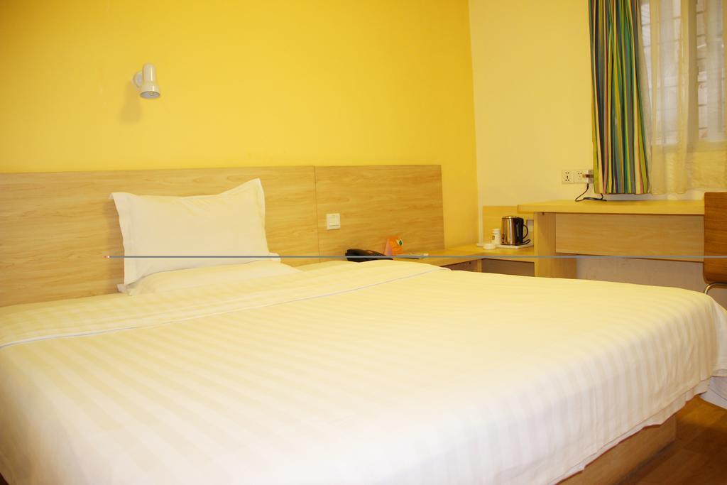 7Days Inn Wuhan Zongguan חדר תמונה